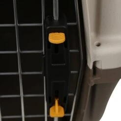 Trixie Transportbox Skudo Taupe/sand 12 Trixie Transportbox Skudo Taupe/sand -Trixie Verkaufsgeschäft 58752 04